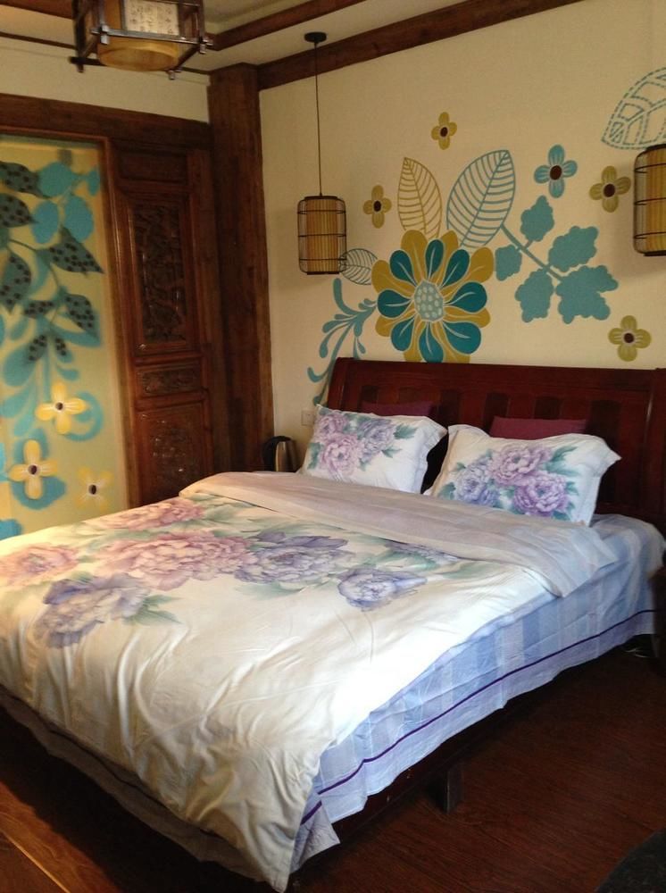 ליג'יאנג Tree'S Tale Hotel - Lijiang מראה חיצוני תמונה