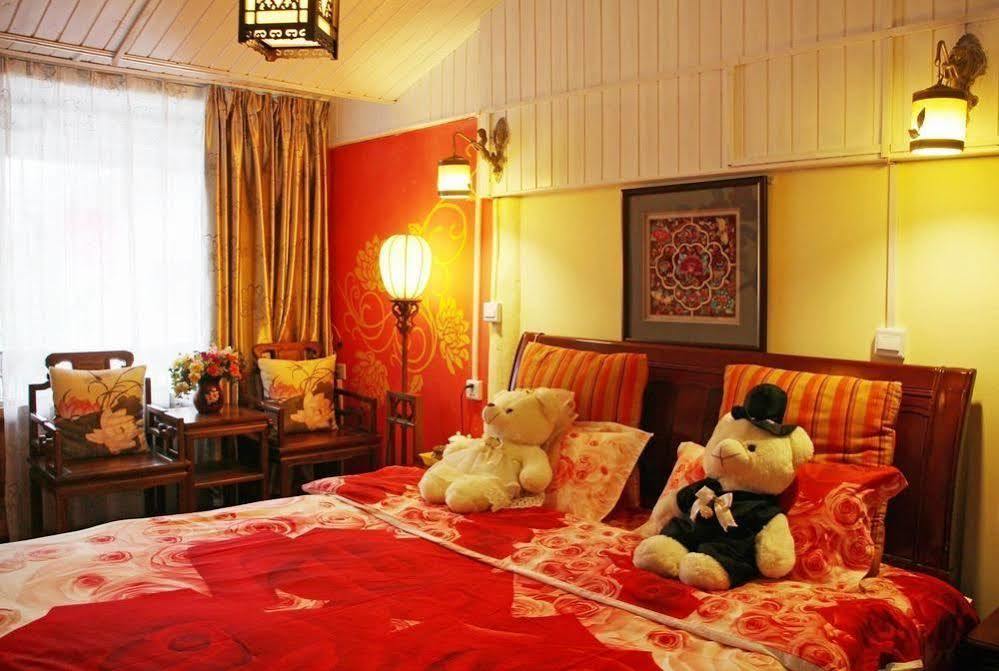 ליג'יאנג Tree'S Tale Hotel - Lijiang מראה חיצוני תמונה